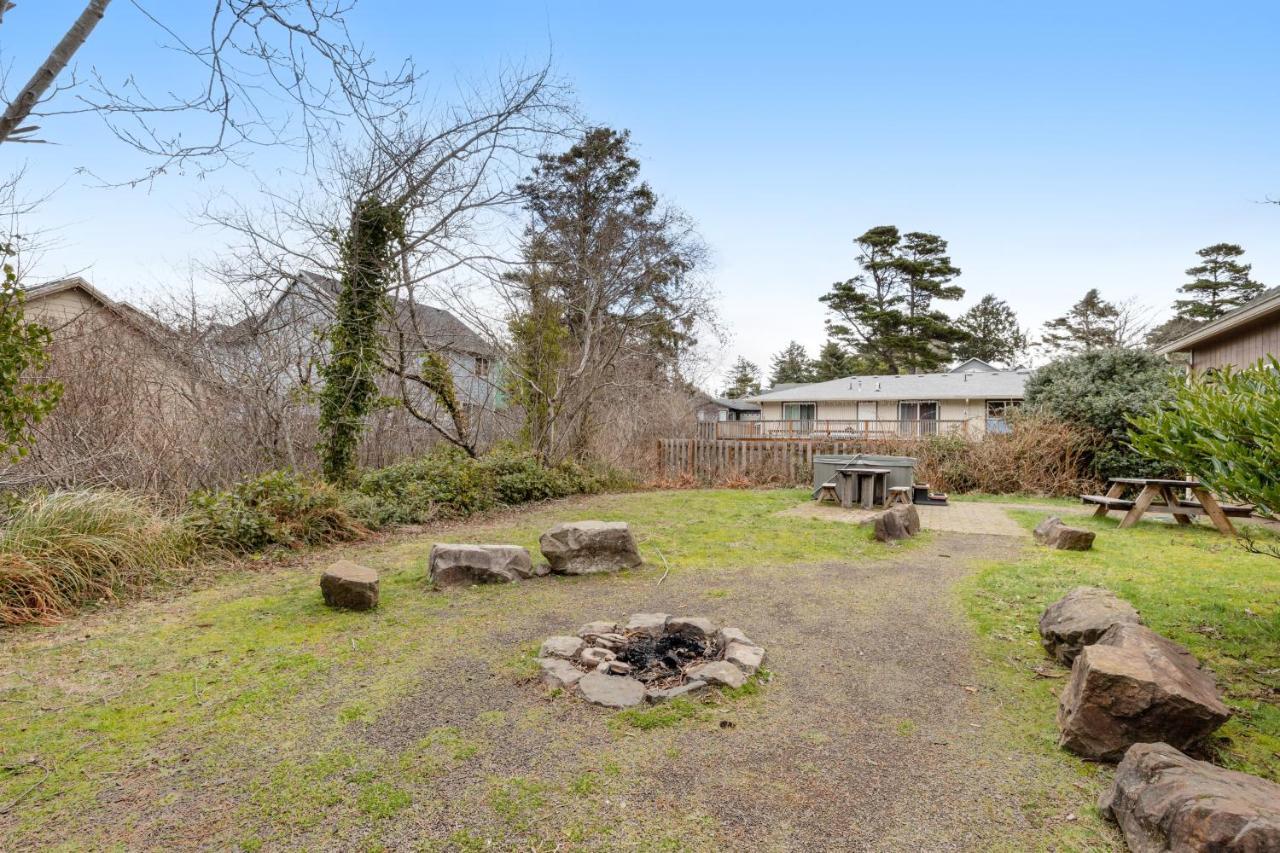 Villa Once Upon A Tide Lincoln City Exterior foto
